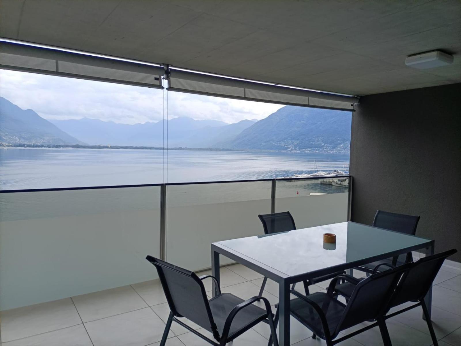 Residenza Vivian Deluxe Apartments โลการ์โน ภายนอก รูปภาพ